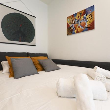 Rentalsevilla Descubriendo Sevilla En Pareja Екстер'єр фото
